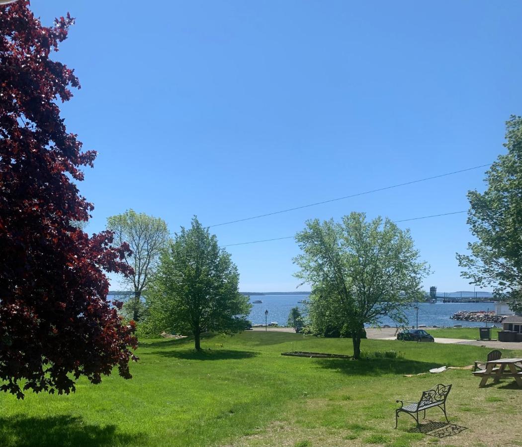 Beach Cottage Inn Lincolnville Exterior photo